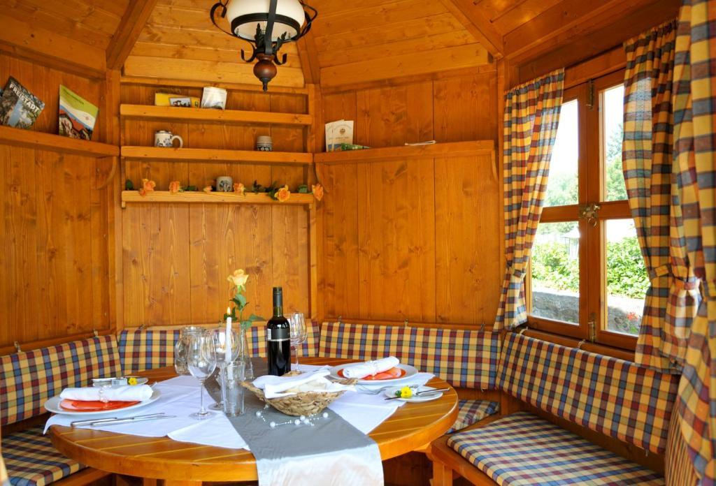 Hotel Zum Goldenen Hirschen Freistadt Esterno foto